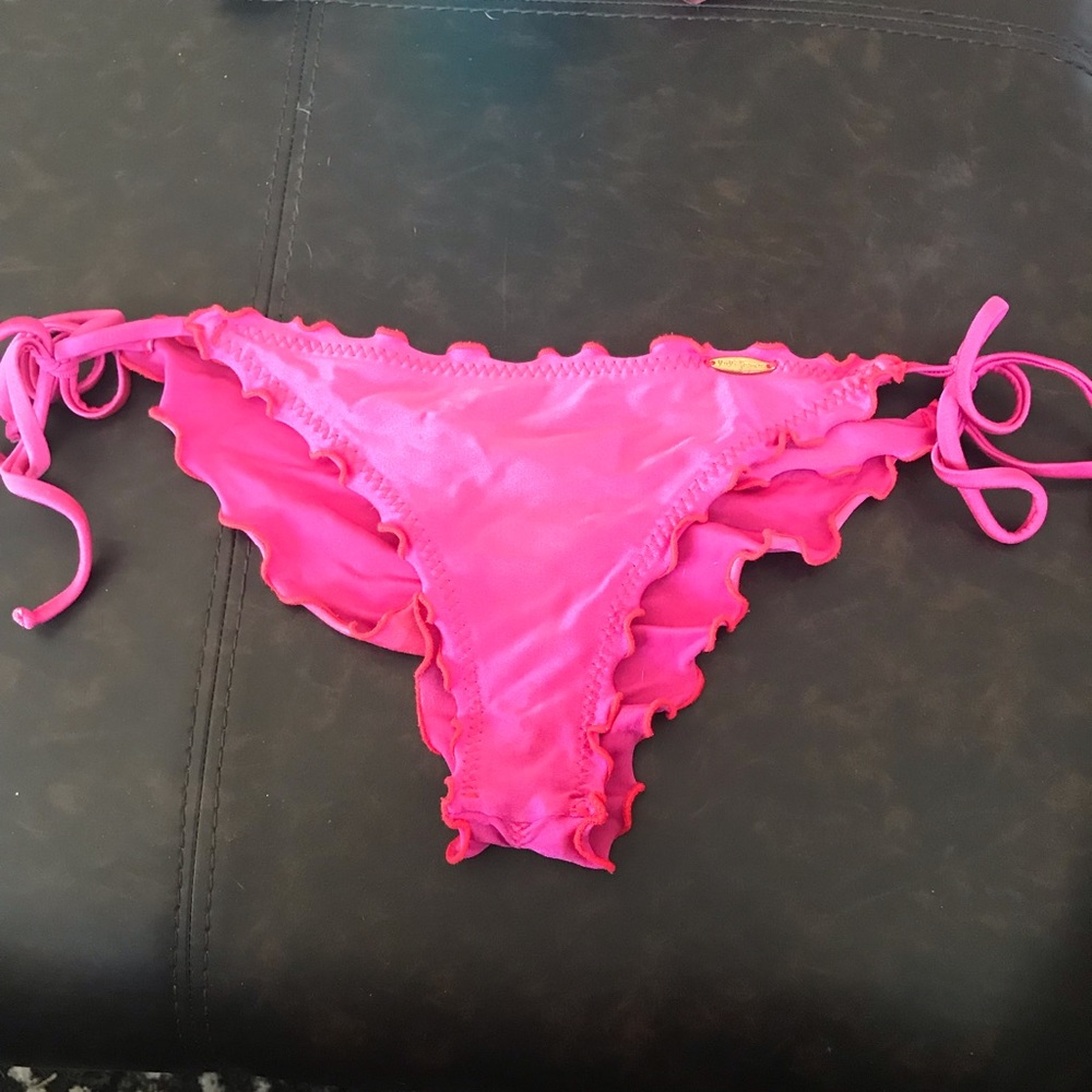 Scrunch bikini bottoms